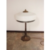 Vintage lampa gabinetowa z białym szklanym kloszem